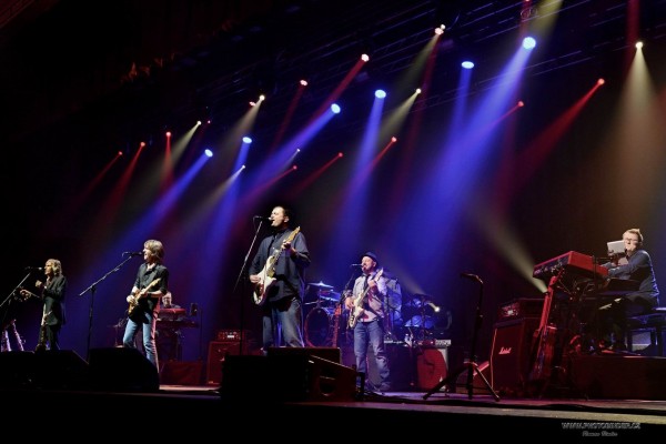 The Dire Straits Experience in Linz 2019