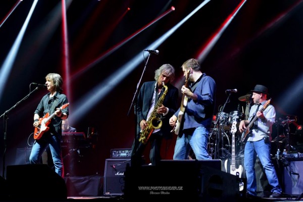 The Dire Straits Experience v Českých Budějovicích 2019